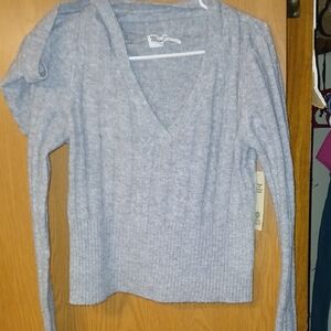 No Boundaries Light Gray V-Neck Sweater